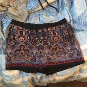 floral shorts